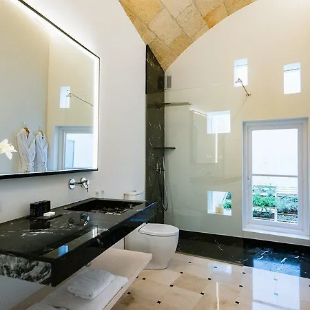 Divina Boutique - Adults Only Hotel